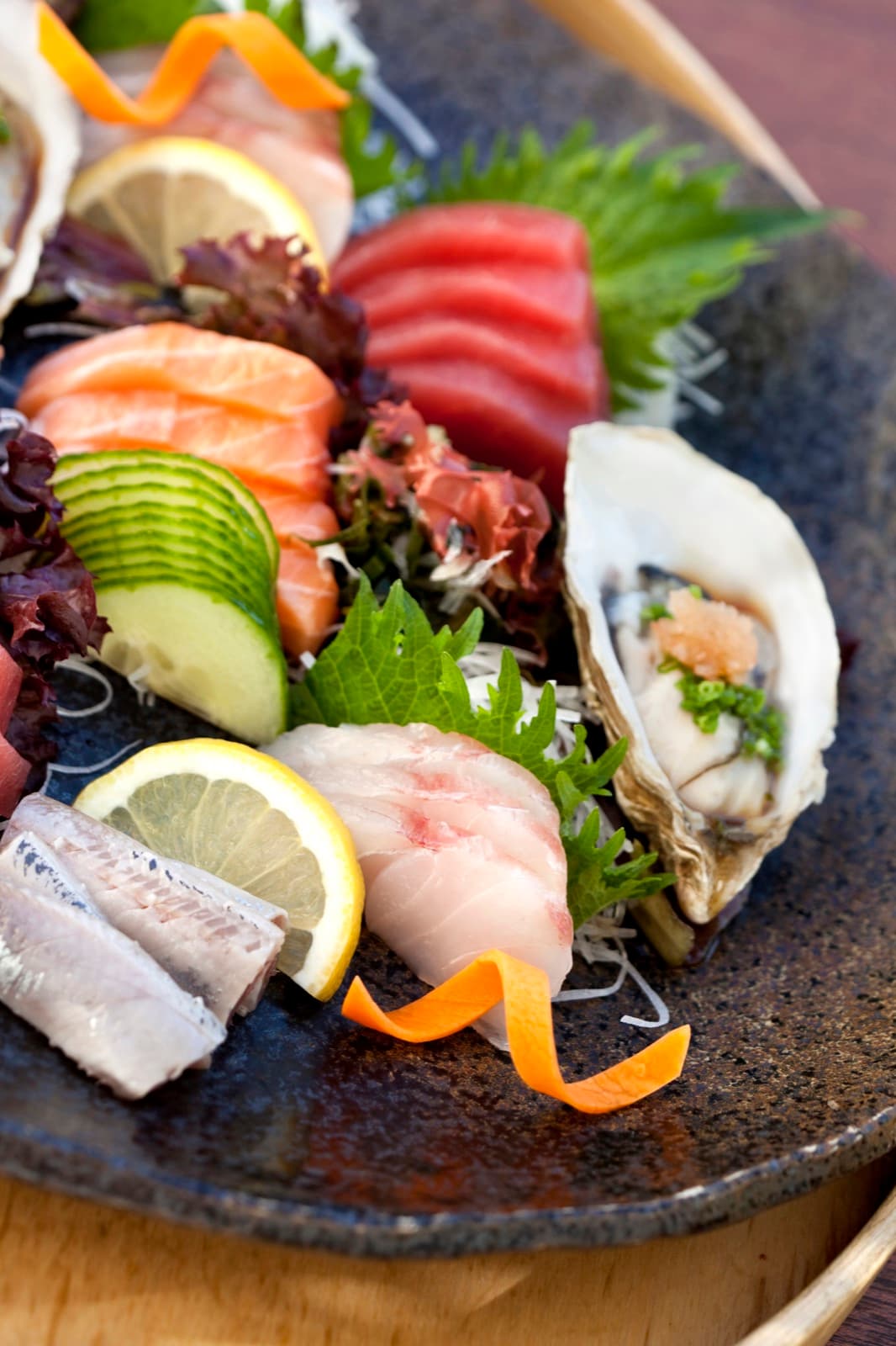 Sashimi Deluxe (12 pc)